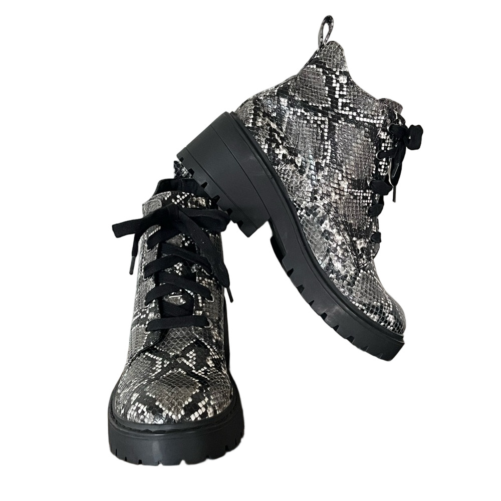 Skechers Snake Print Chunky Combat Boots Size 8 - Picture 2 of 11
